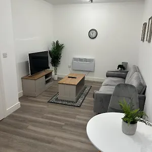  Apartment Flat In Luton Town Centre